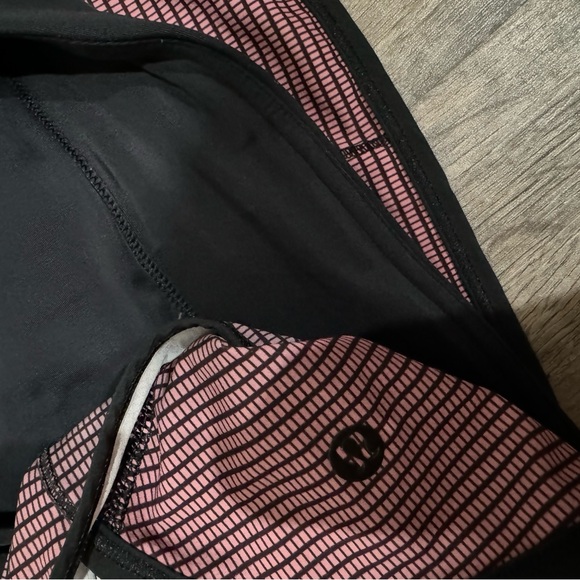 Lululemon ombré speedup shorts size 6 - Picture 5 of 5
